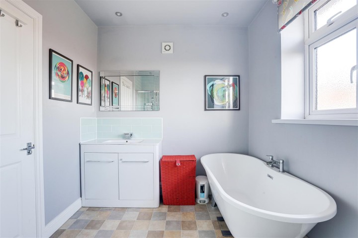 Images for Kingrove Avenue, Beeston, Nottinghamshire, NG9 4DQ