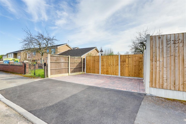 Images for Kingrove Avenue, Beeston, Nottinghamshire, NG9 4DQ