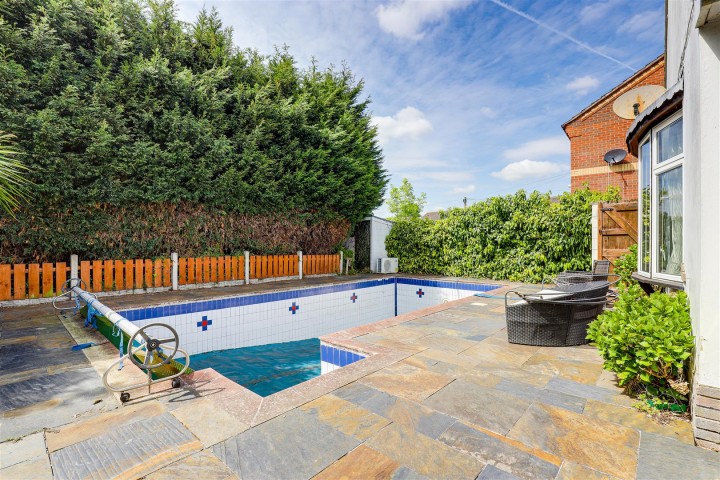 Images for Cavendish Road, Carlton, Nottinghamshire, NG4 3RY