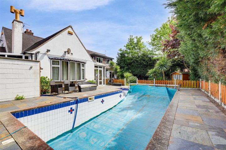 Images for Cavendish Road, Carlton, Nottinghamshire, NG4 3RY