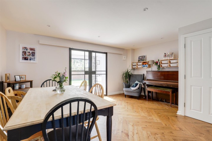 Images for Autumn Way, Beeston, Nottinghamshire, NG9 2JW