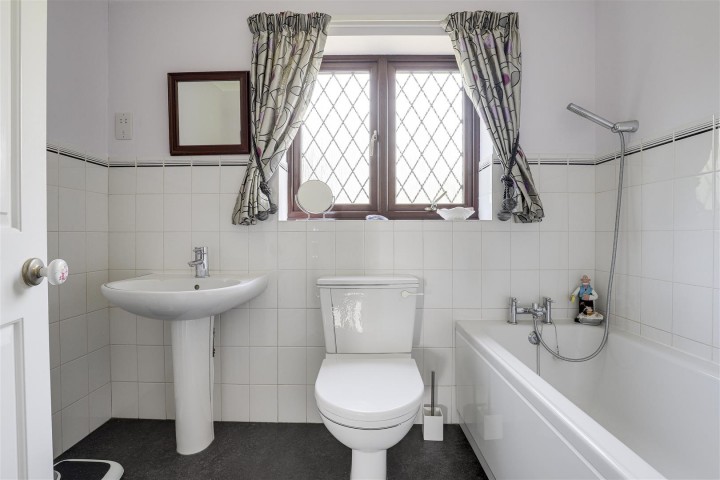 Images for Hallfields, Edwalton, Nottinghamshire, NG12 4AA