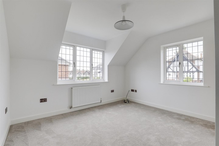 Images for The White House, Littlegreen Road, Woodthorpe, Nottinghamshire, NG5 4LE