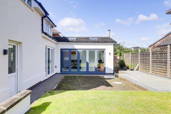 Images for The White House, Littlegreen Road, Woodthorpe, Nottinghamshire, NG5 4LE