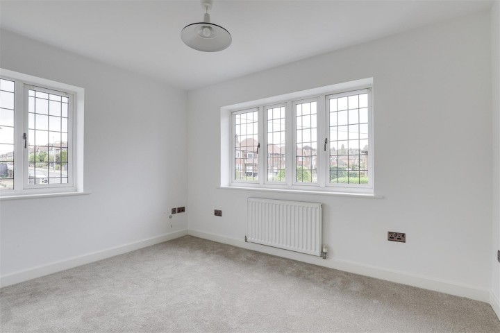 Images for The White House, Littlegreen Road, Woodthorpe, Nottinghamshire, NG5 4LE