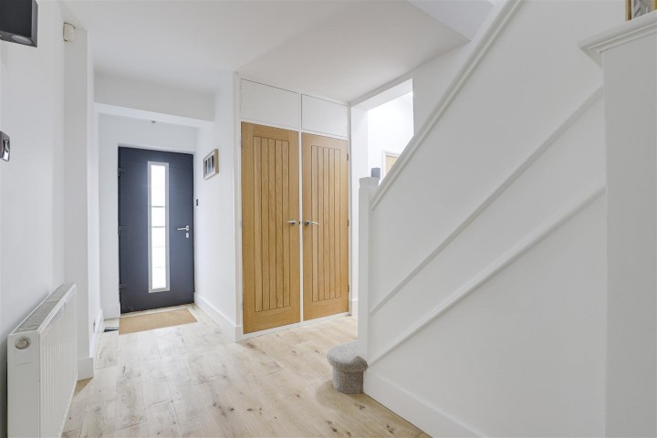 Images for The White House, Littlegreen Road, Woodthorpe, Nottinghamshire, NG5 4LE