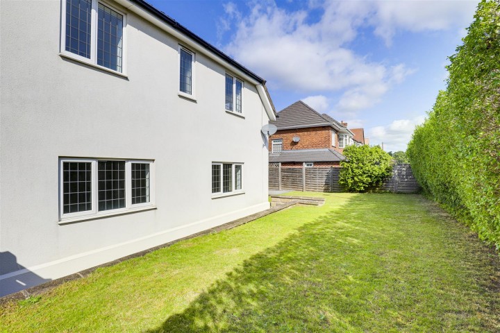 Images for The White House, Littlegreen Road, Woodthorpe, Nottinghamshire, NG5 4LE