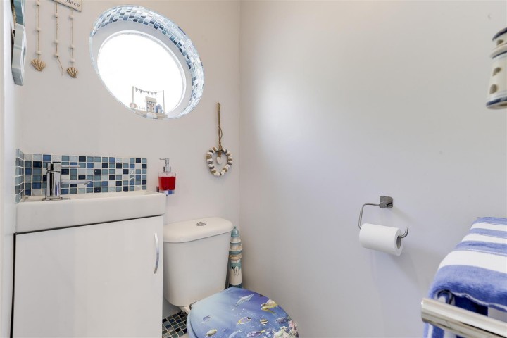 Images for Onchan Drive, Carlton, Nottinghamshire, NG4 1DB