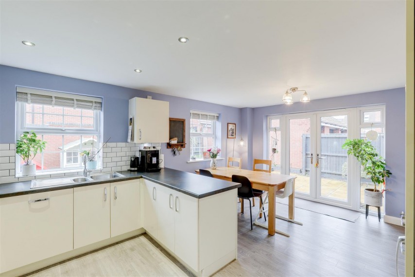 Images for Pompeia Close, Hucknall, Nottinghamshire, NG15 8JF