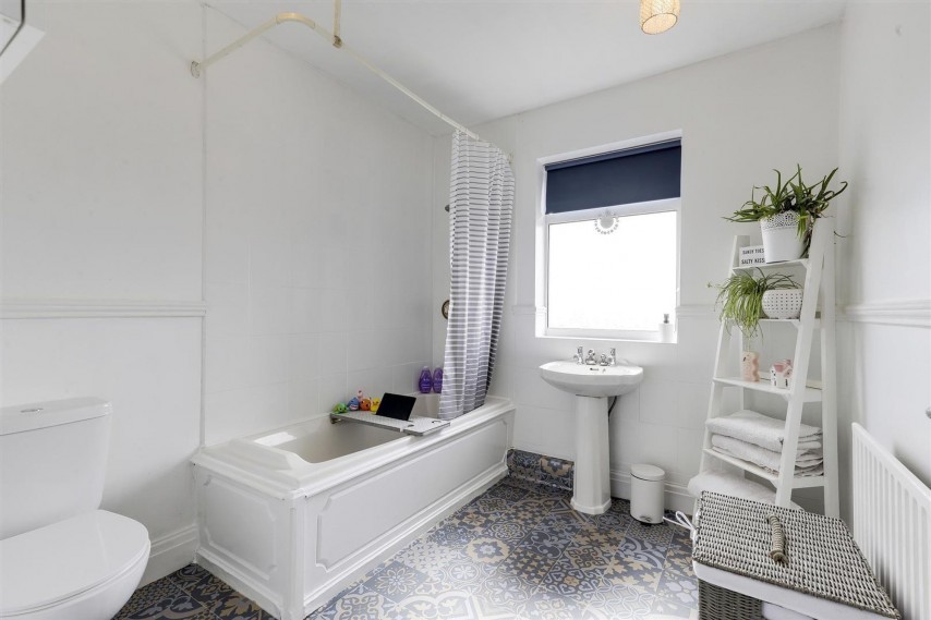 Images for Onchan Drive, Carlton, NG4