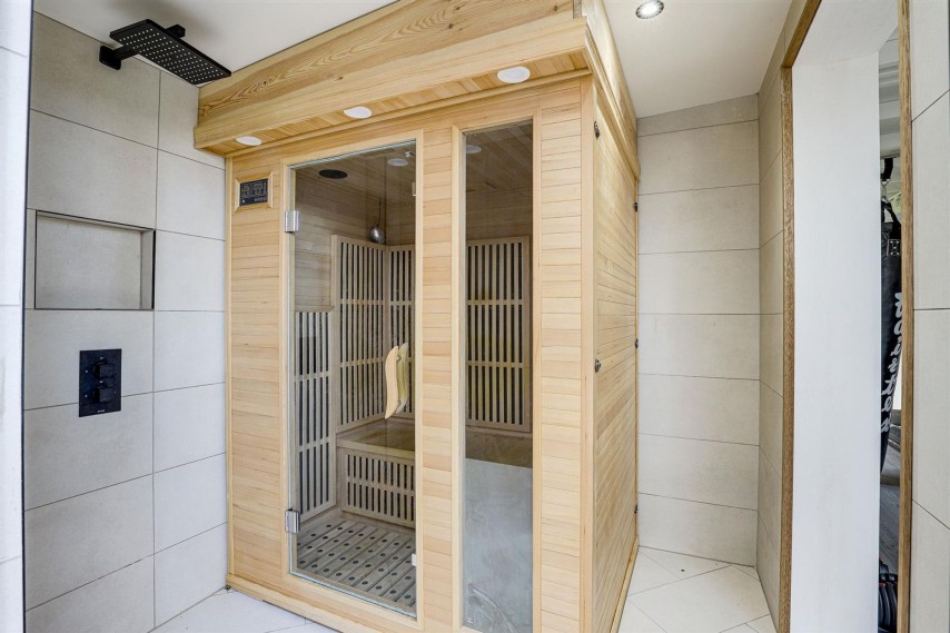 Images for Middlebeck Avenue, Arnold, NG5