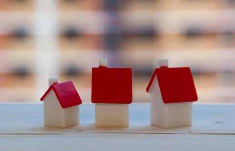 How Do Property Chains Work?