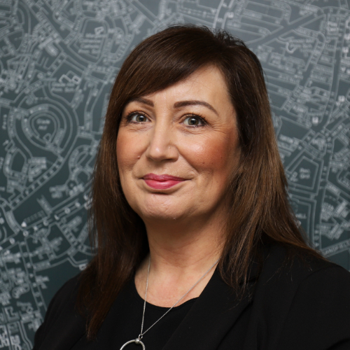 Laura Thums, Senior Sales Negotiator